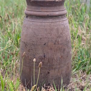 Aura Peeperkorn oude houten pot 't Maaseiker Woonhuys