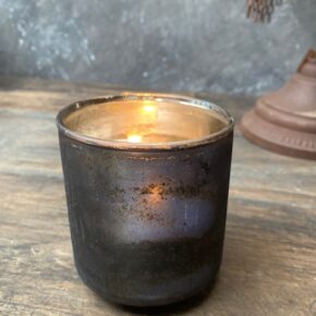 theelichthouder 't Maaseiker Woonhuys