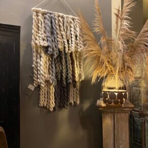 Wollen wandtapijt 't Maaseiker Woonhuys